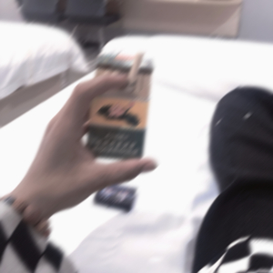 青少年把🍌伸进女人的🍑漫画
