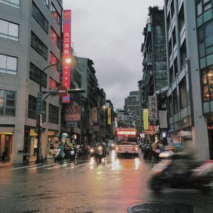 青少年把🍌伸进女人的🍑漫画
