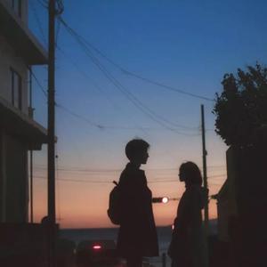 青少年把🍌伸进女人的🍑漫画
