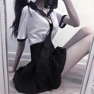 青少年把🍌伸进女人的🍑漫画
